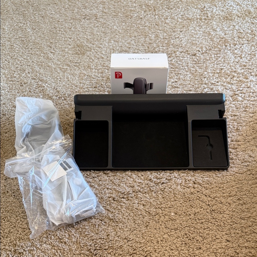 Black Dash Organizer Tray with Phone Stand